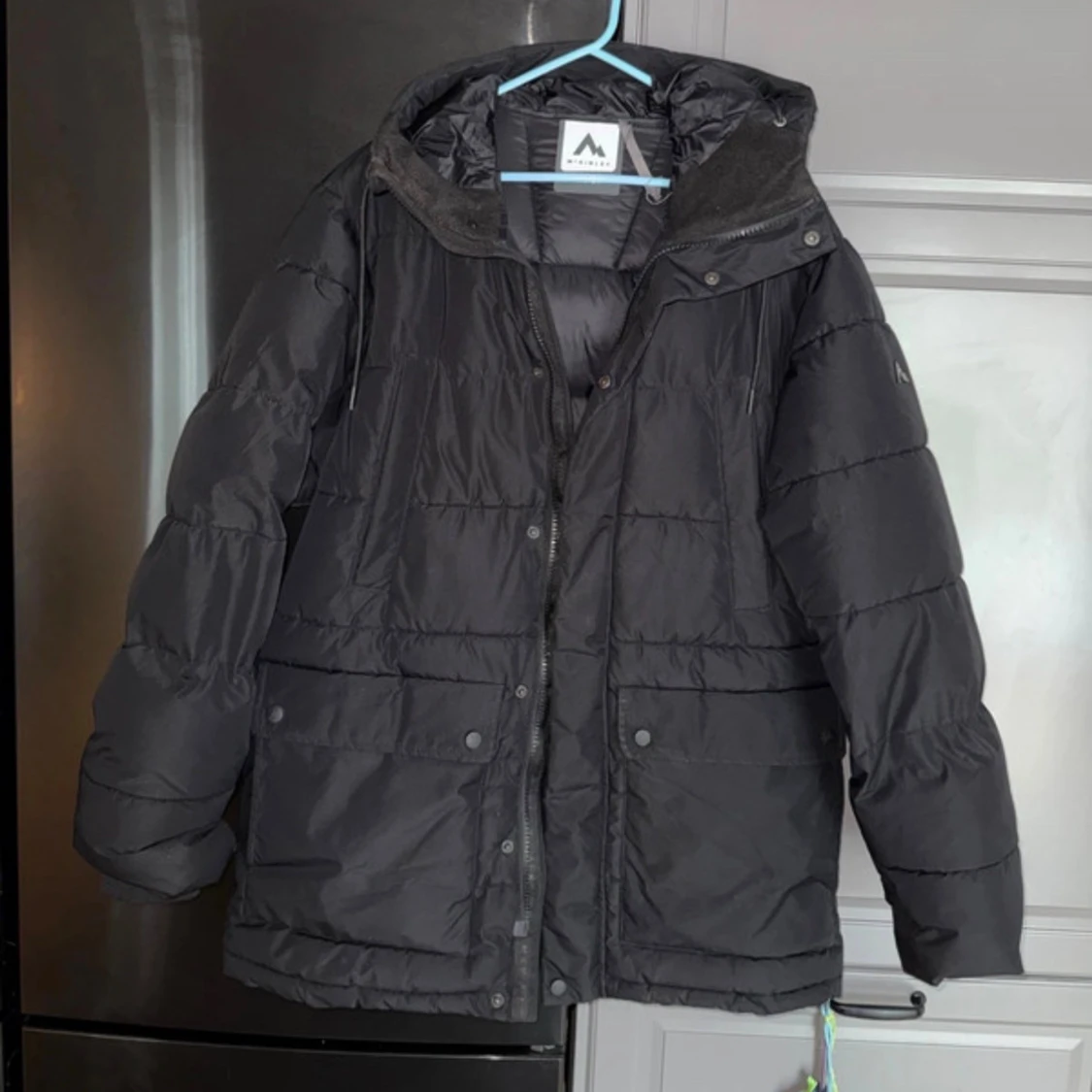 Svart pufferjacka från McKinley
