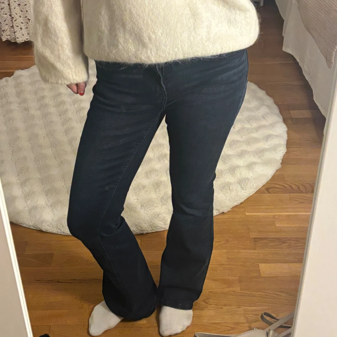 Mörkblå bootcut jeans  - 2