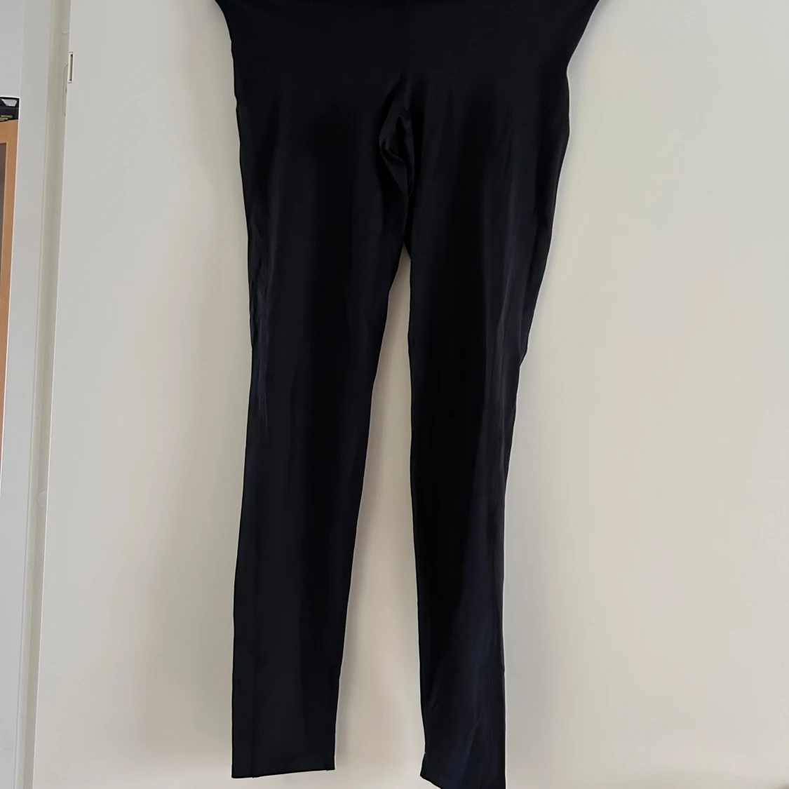 Svarta träningstights från NA