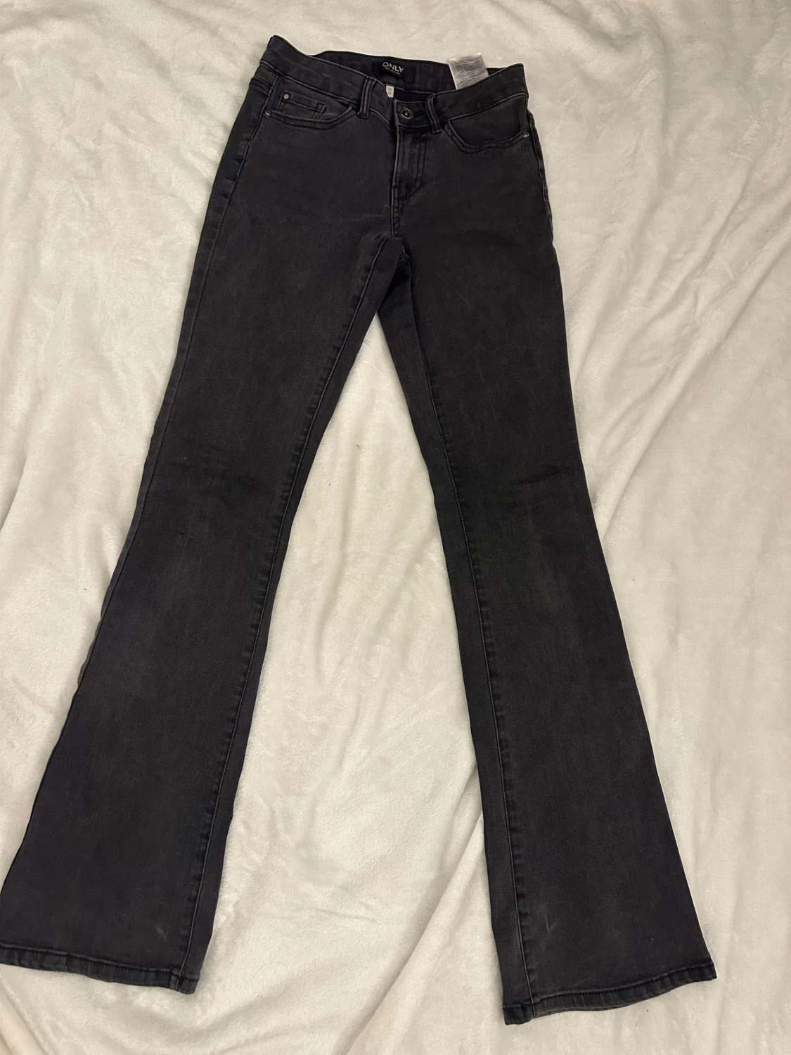 Svarta bootcut jeans från ONLY XS
