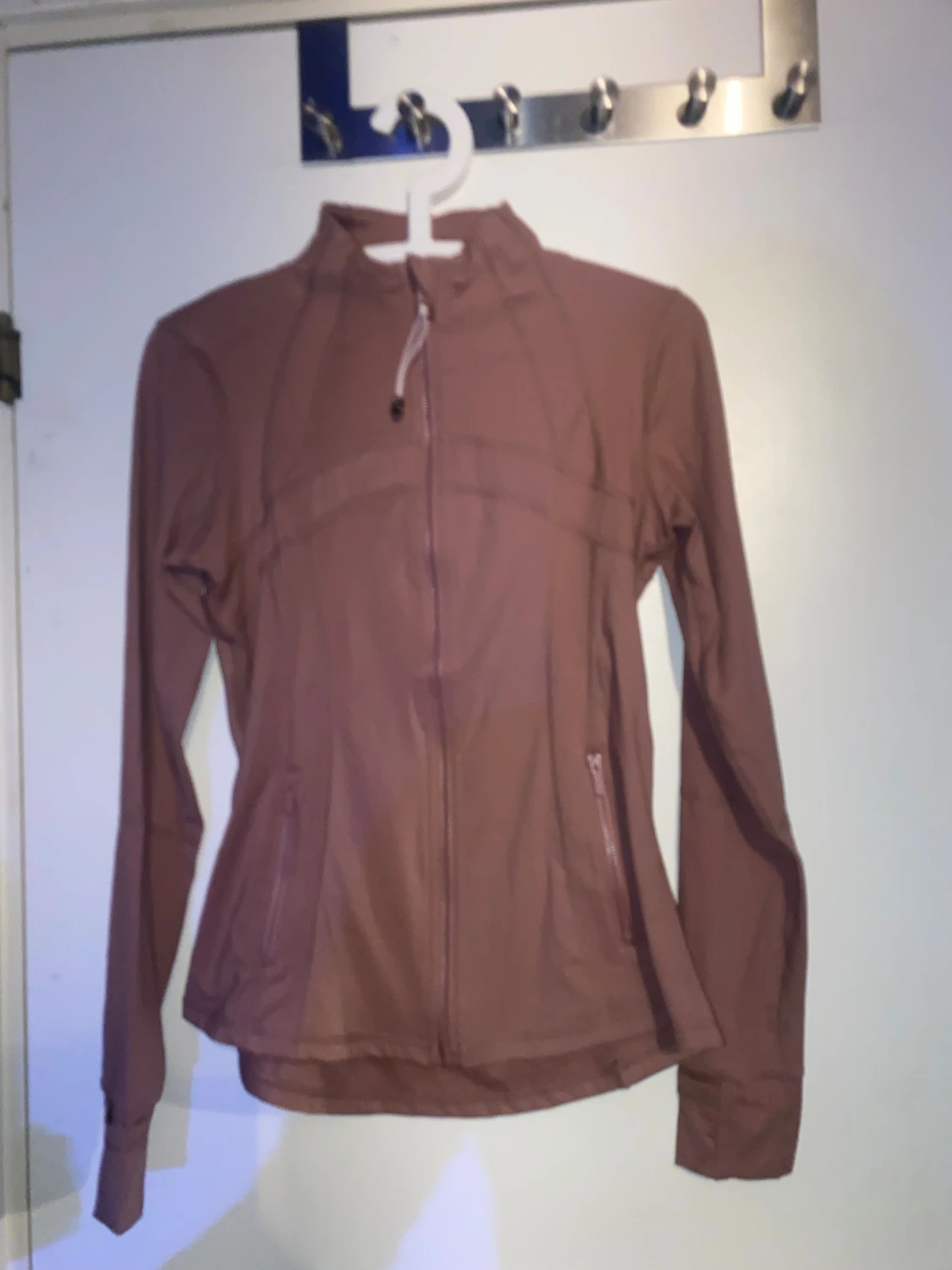 Rosa träningsjacka från Lululemon - 1