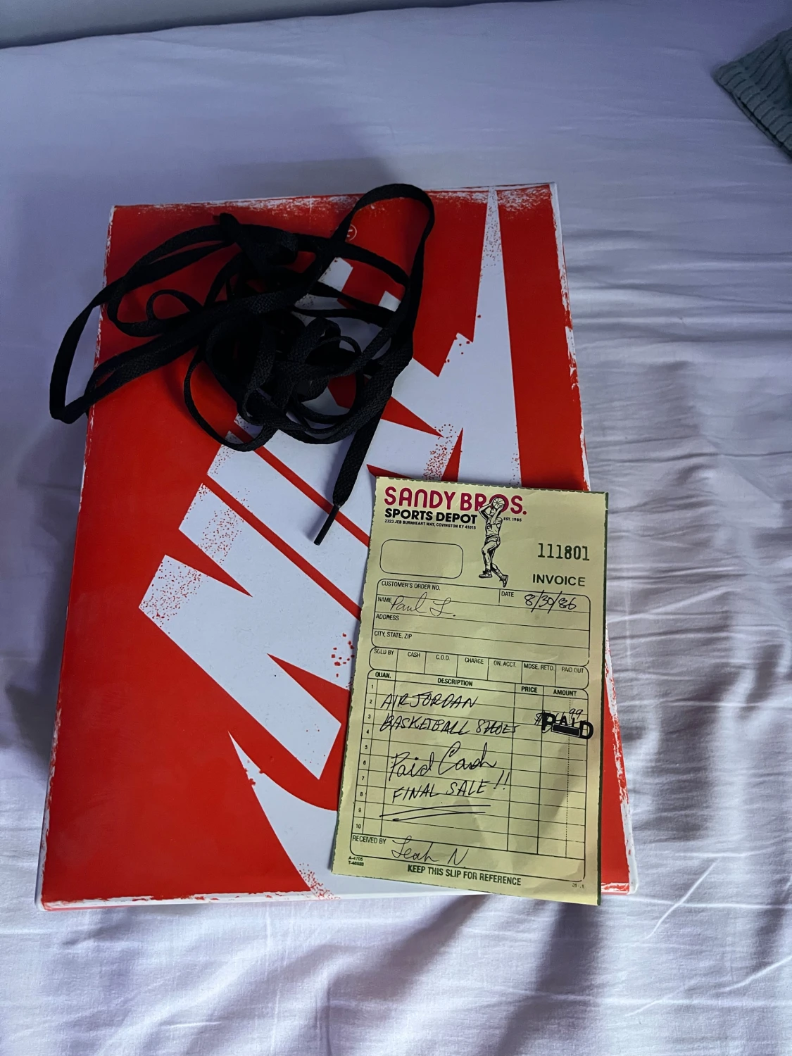 Jordan 1 lost and found  - 2