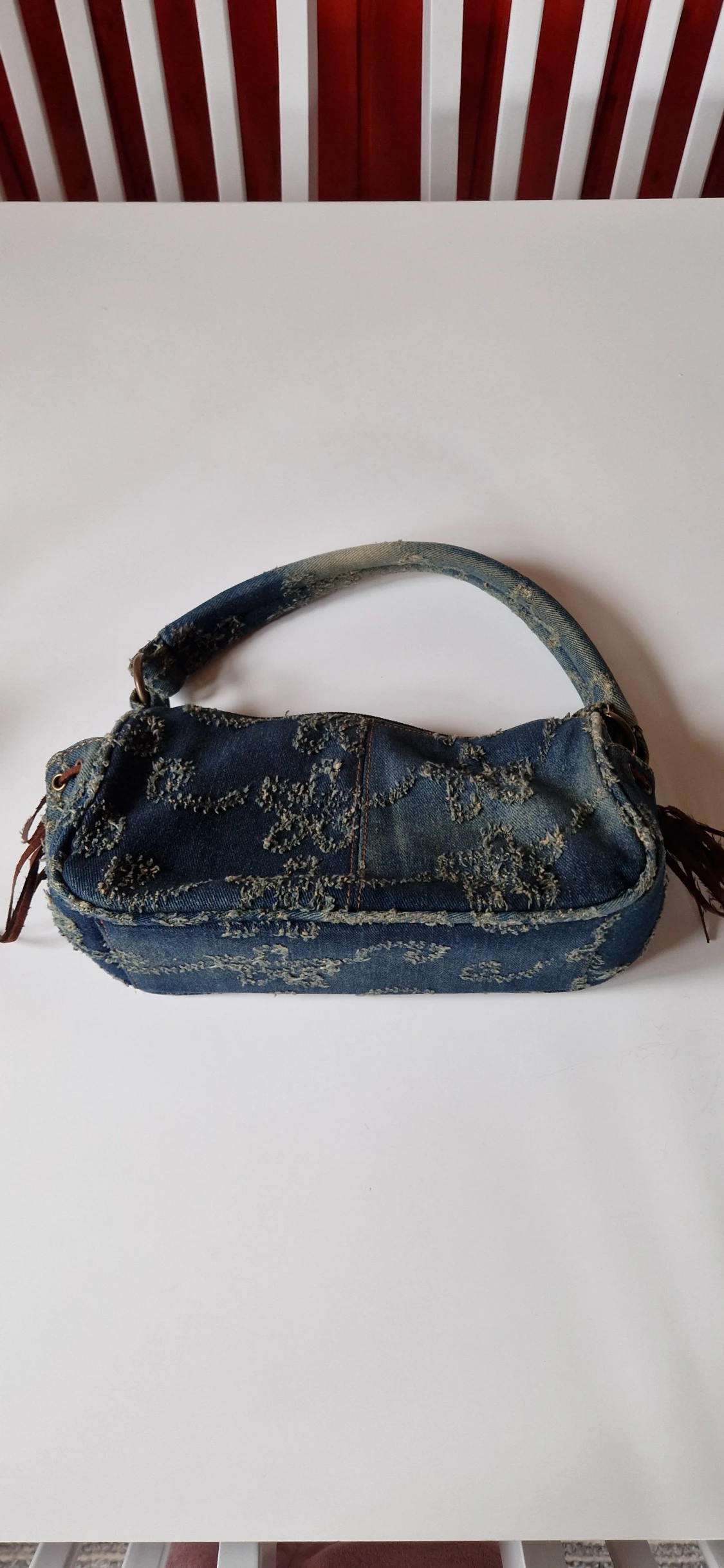 Blå axelväska i denim med dragkedja - 6