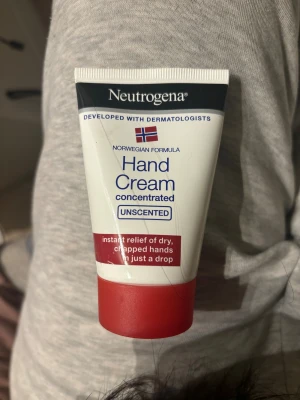 Handcream - Handkräm, aldrig använt den förut. 