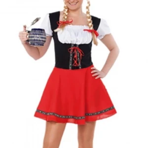Oktoberfest klänning - Helt oanvänd oktoberfest klänning i storlek S, säljer pga passade ej:( beställd från spelexperten.se