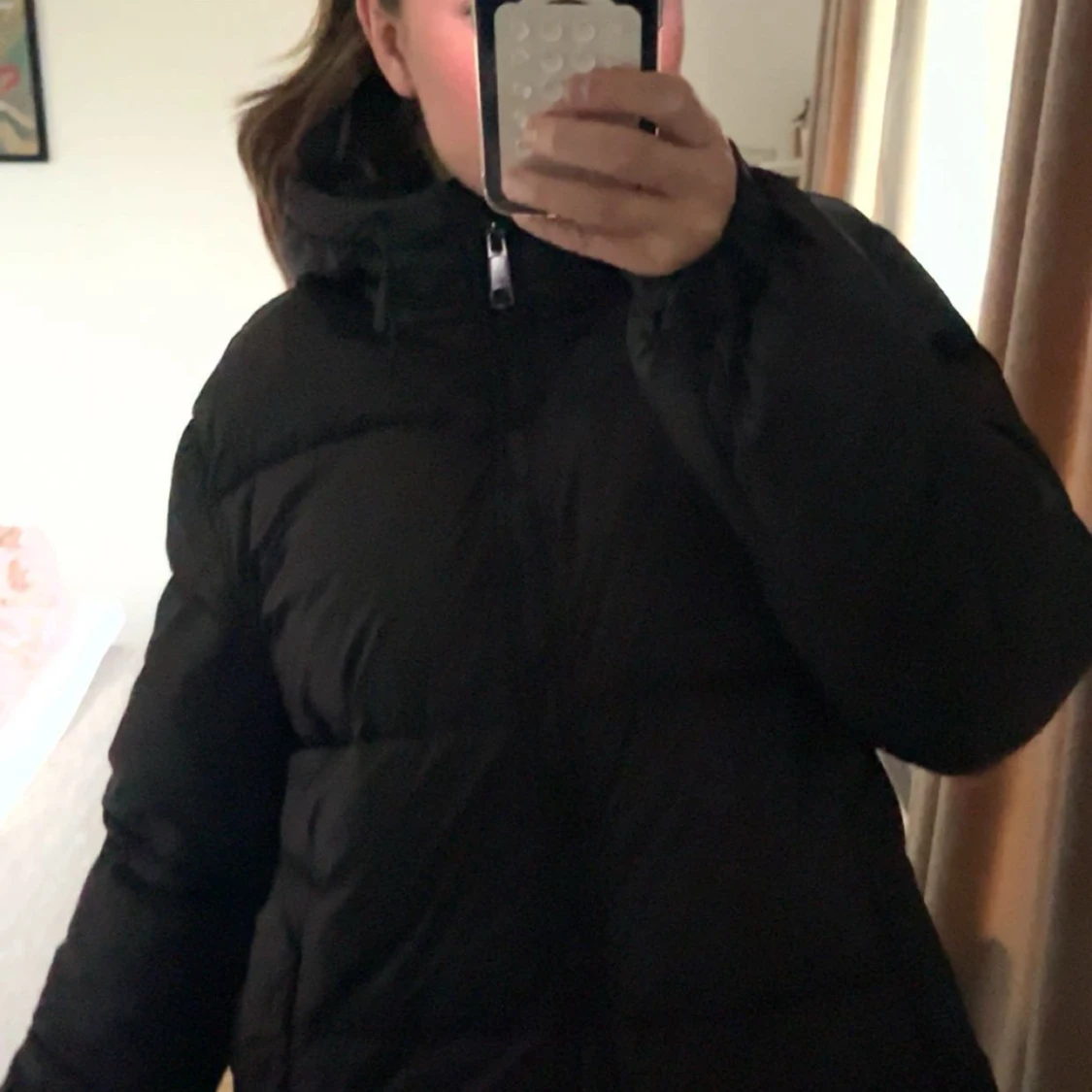 Svart pufferjacka med huva - 3
