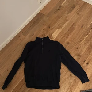 Lexington half zip storlek 164 - Mörkblå halfzip från lexington