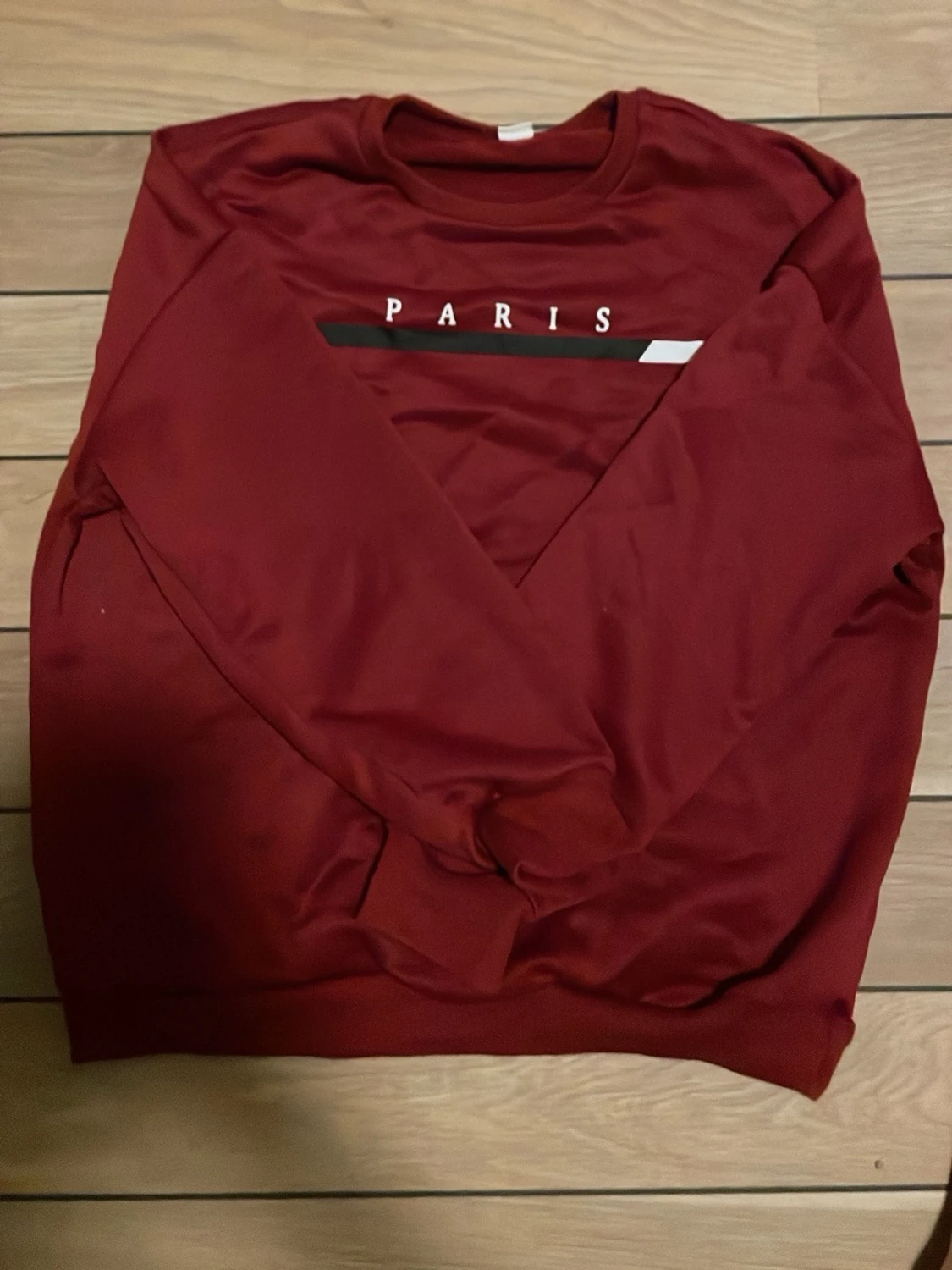 Vinröd sweatshirt med Paris-tryck