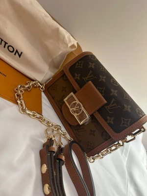 Axelväska - Helt ny