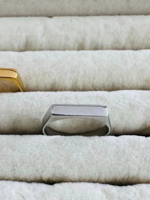 Rostfria ring 💍  - Storlek-6-7-8-9- styck pris 