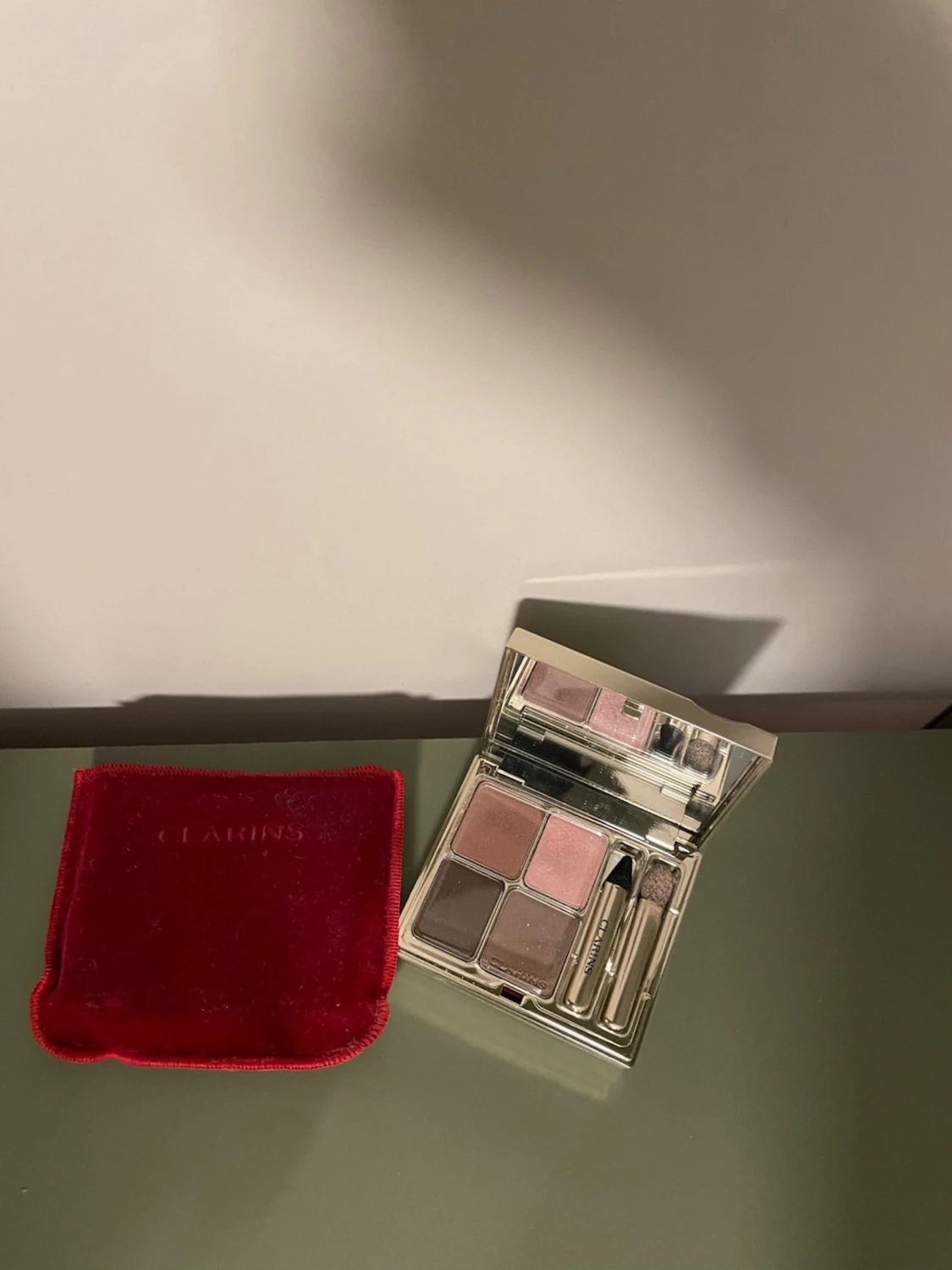 Clarins ögonskuggspalett nude toner - 2