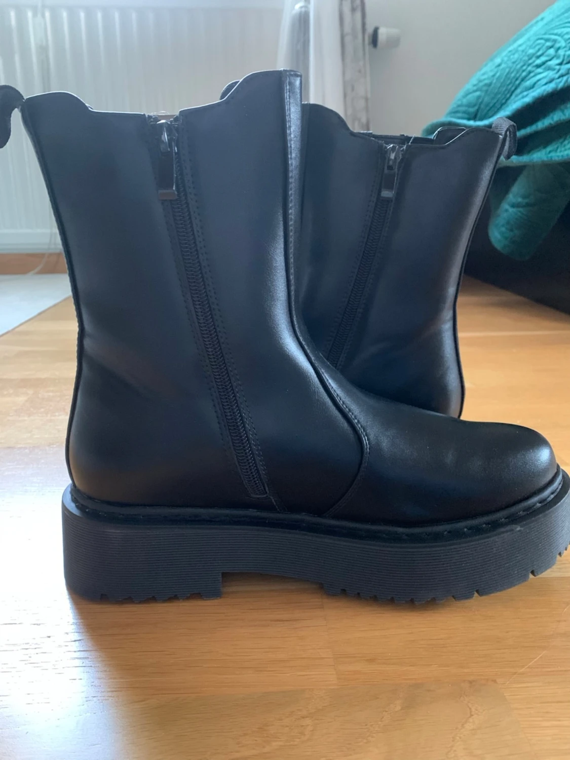 Svarta Chelsea boots med dragkedja - 2