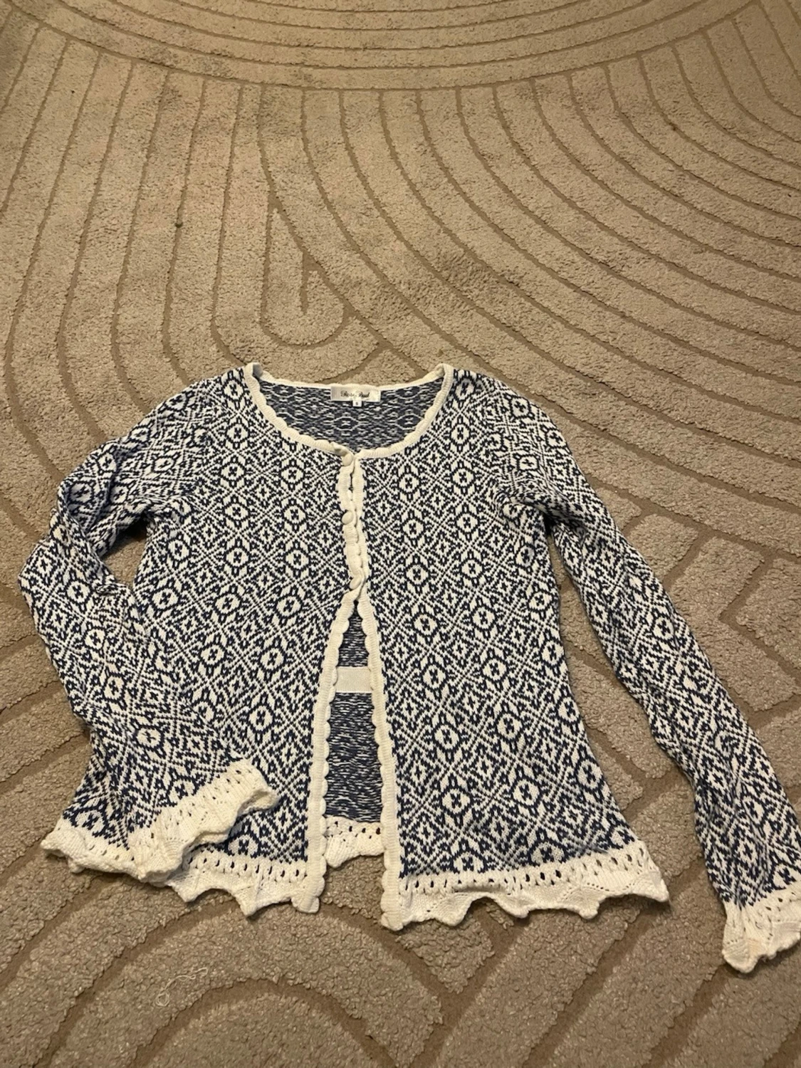 Unik Blåvit mönstrad kofta med volangkant - 2