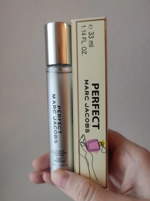 Marc Jacobs Perfect - Marc Jacobs Perfect Perfume. 33ml bottle. New!