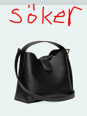 Svart handväska  - Söker denna svarta handväskan från don Donna!!!