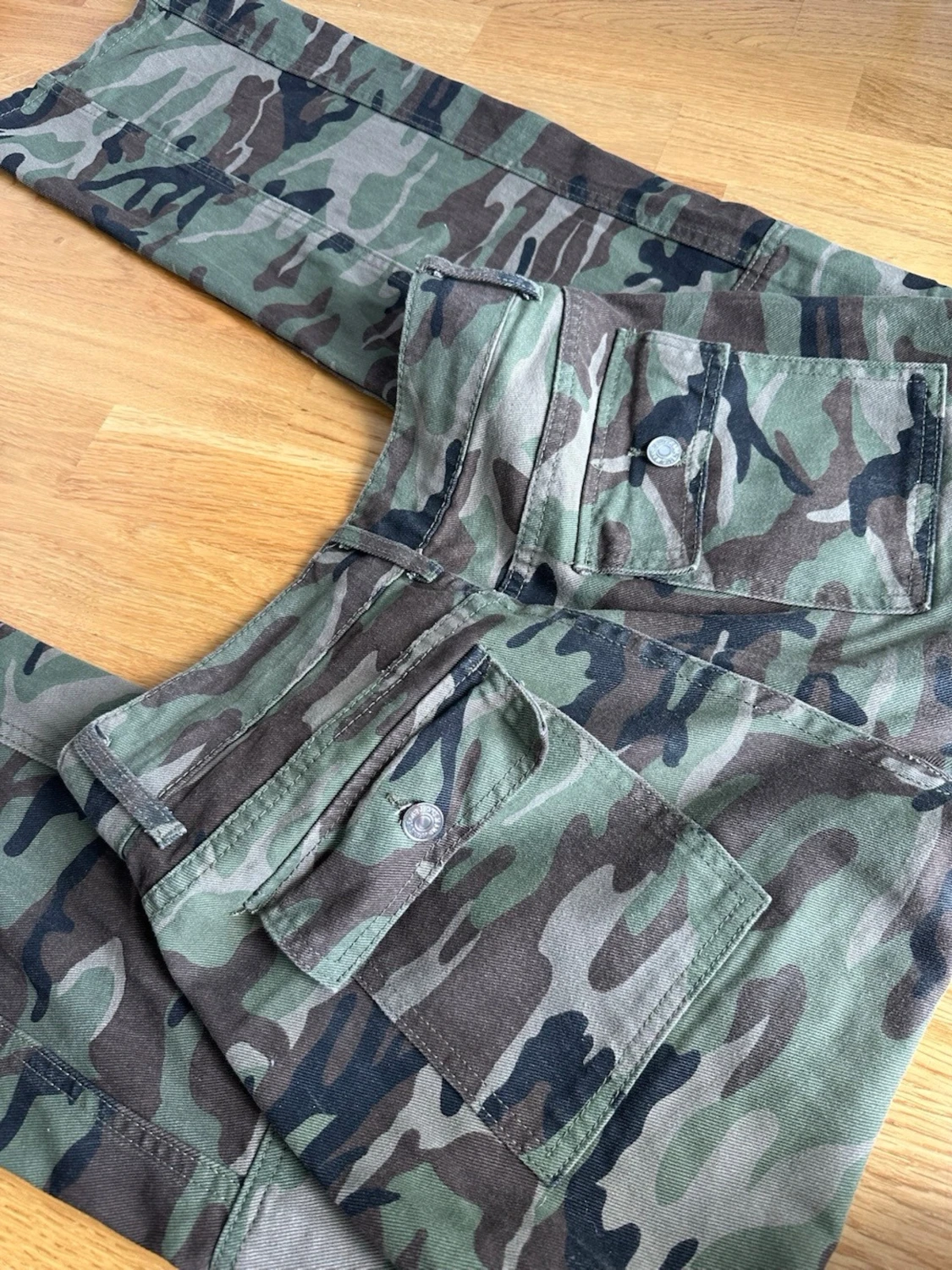 Cargobyxor i camouflage - 2