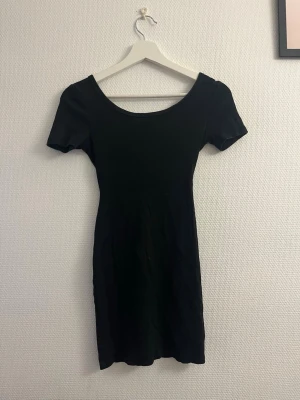 T-shirt klänning - En jättefin t-shirt klänning från H&M💕