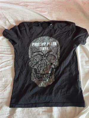  Philipp Plein tröja  - Nästan oanvänd, inga stenar saknar