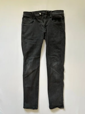 Replay Jeans - Replay jeans anbass storlek 33, skriv för mått!