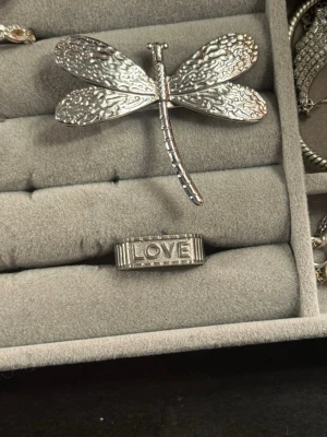 LOVE ring stainless steel - Helt ny, 16,5mm