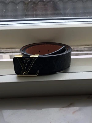 Lv bälte  - Helt ny, snabbt & säkert fraktat. skickas inom kort tid 