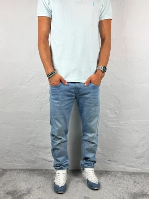 Replay jeans  - Ett par riktigt snygga jeans från Replay i storlek W29 L32 i modellen Anbbas Hyperflex 