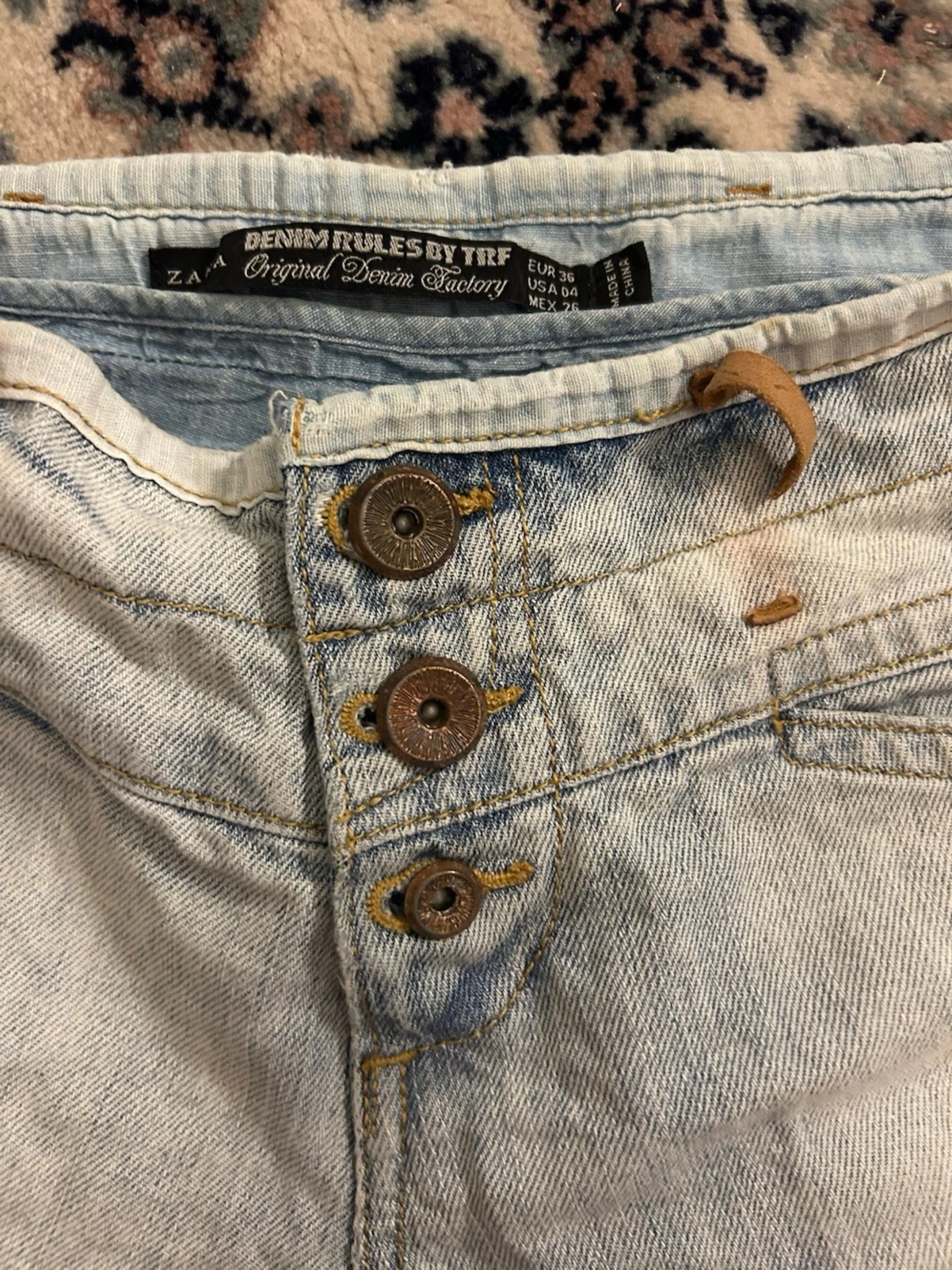 Lågmidjade jeansshorts  - 1