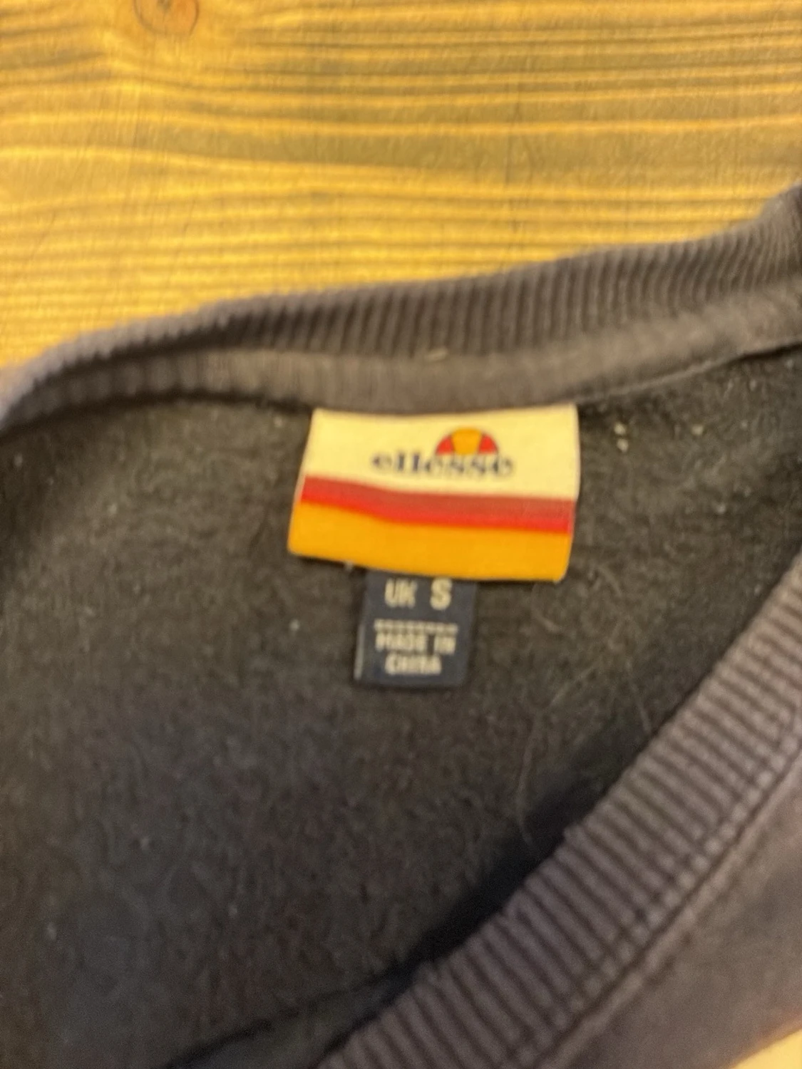 Mörkblå sweatshirt från Ellesse - 2
