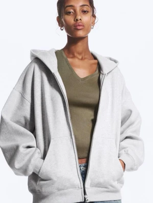 Hoodie weekday  - Grå hoodie från weekday, storlek XS. Oversized fit så passar även S. Använd men inga defekter. Stor mysig huva🥰