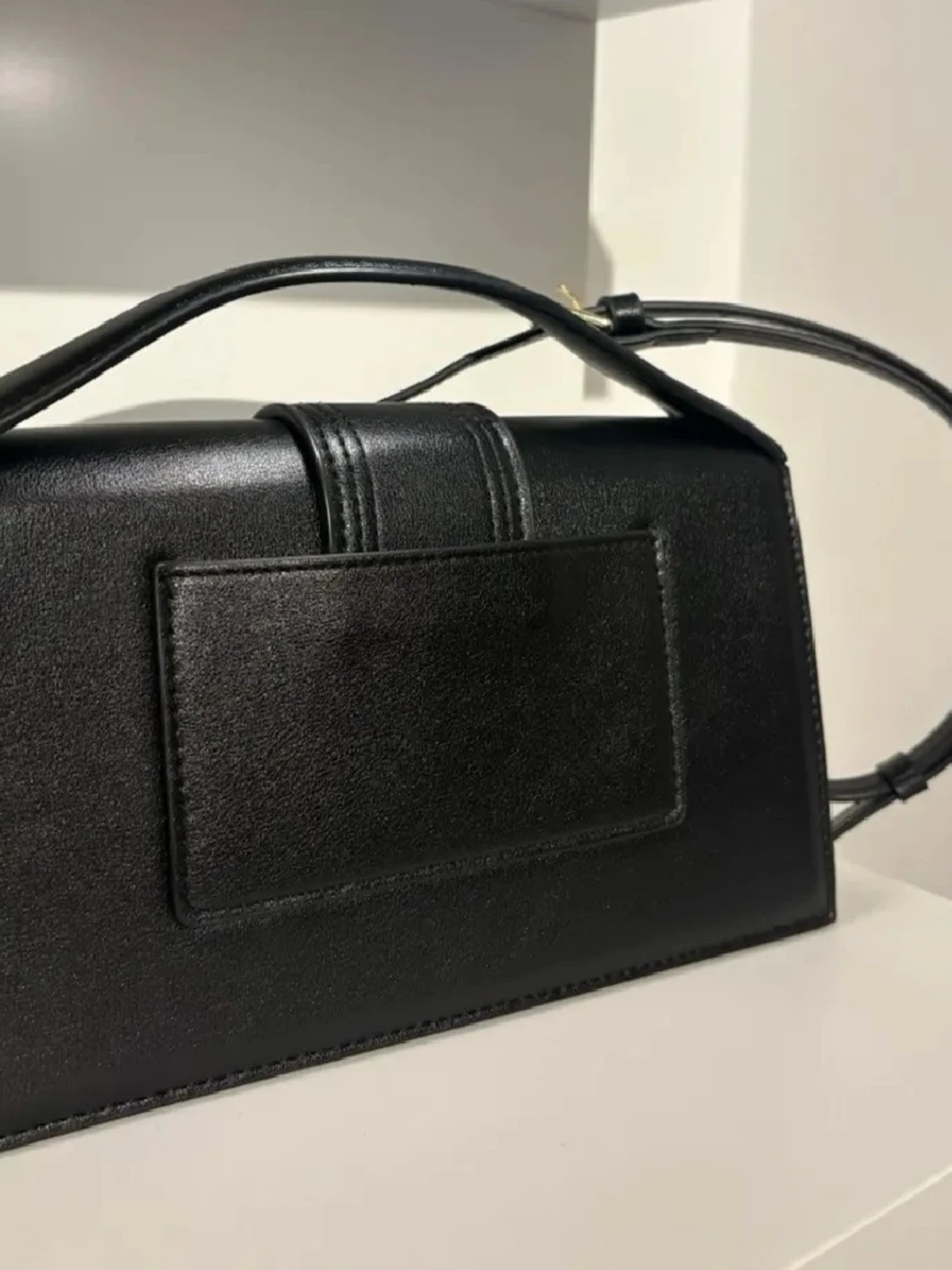 Svart Jacquemus handväska i läder - 3