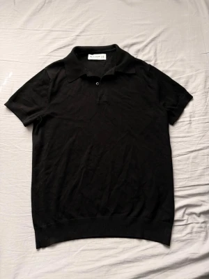 Pull & Bear piké - Piké i storlek XS (herr) från Pull & Bear. I nyskick.