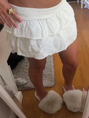 Volang kjol - Fint skick, står ingen storlek skulle säga xxs men vet att den är köpt på Kappahl🤗