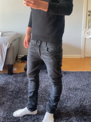 Svarta Dondup Jeans - 🎩 Svarta snygga Italienska Dondup Jeans  🎩      📏 Storlek W 30 L 30 // 30/30 📏