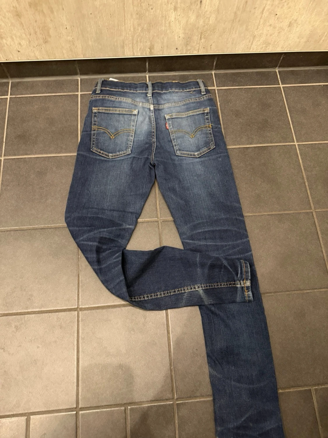 Blå raka jeans - 1