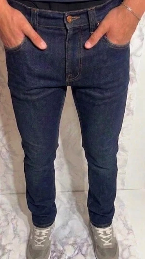 Nudie jeans - Dessa tvärfeta nudie jeansen 30/32|  Modell: 183 passar ej!! | Nypris 2000+ mitt pris 499kr! Skriv vid info/bilder
