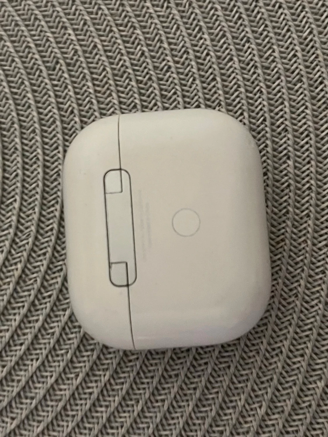 AirPods 3 - 2