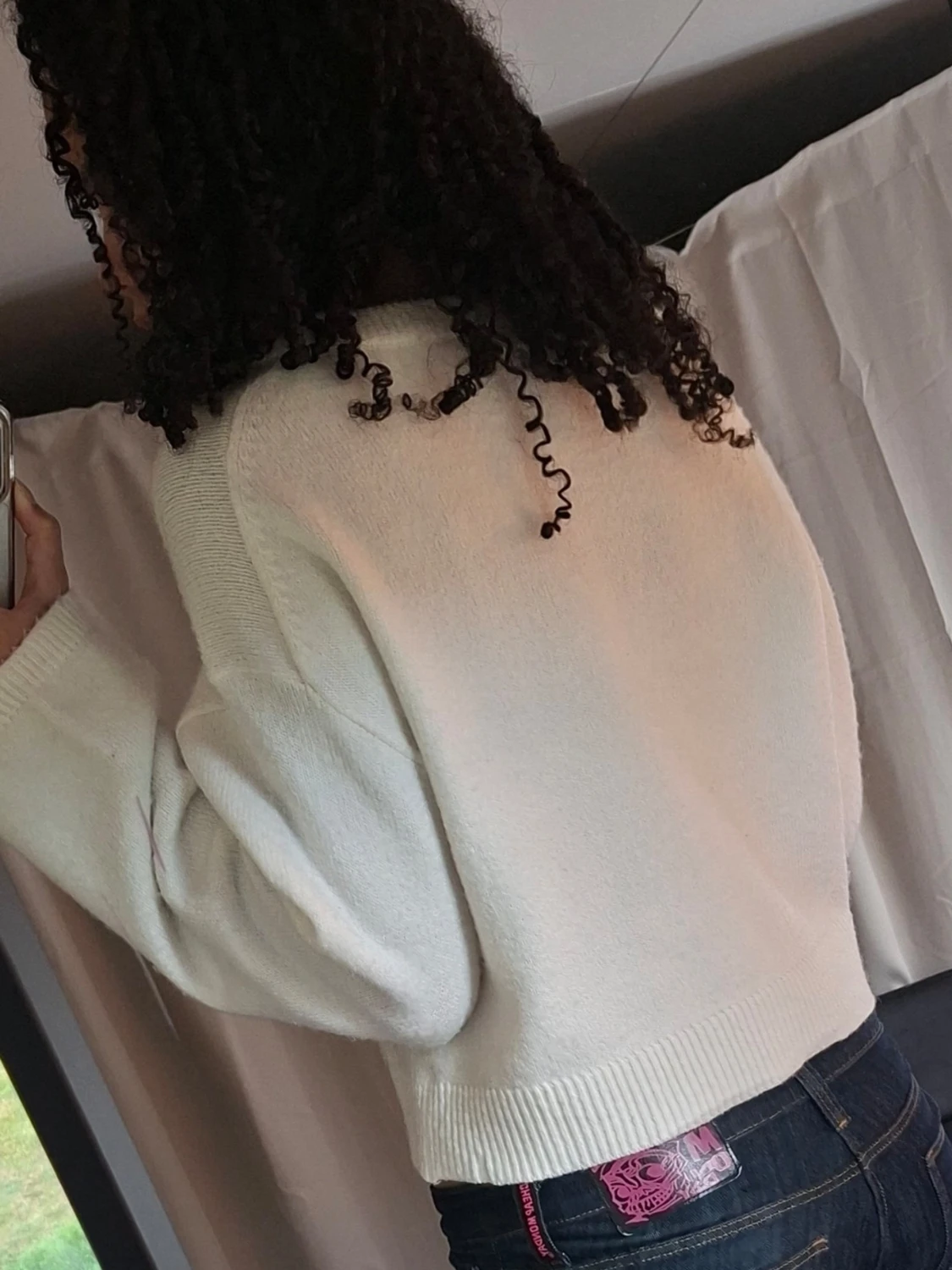 Vit cropped stickad tröja med rosett - 1