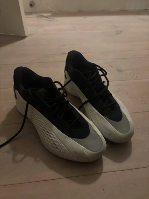 AE1 skor - Fräscha basket skor av Anthony Edwards
