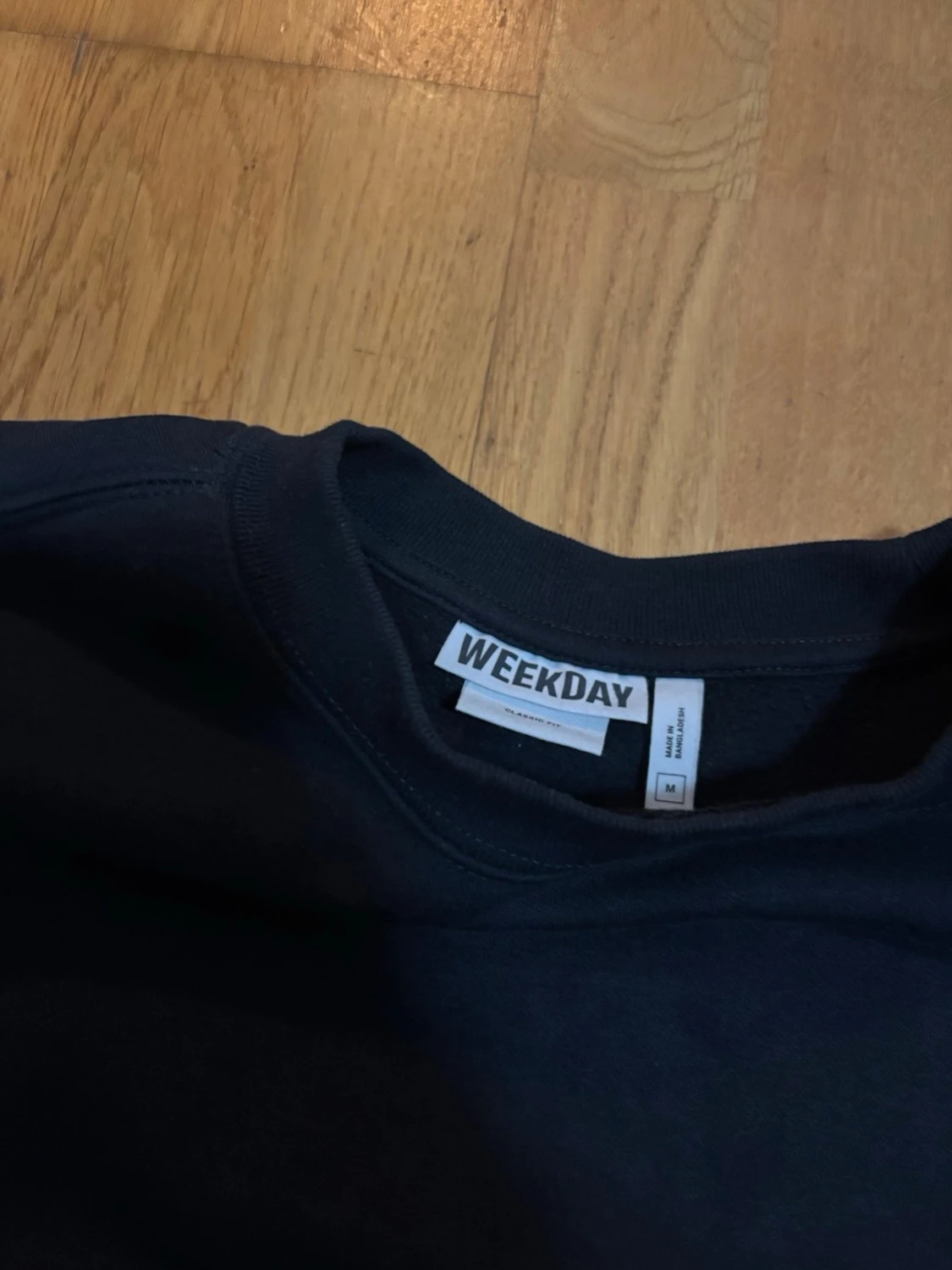 Weekday Sweatshirt - 1