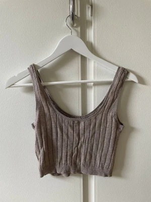 Crop top - Xs, bra skick.