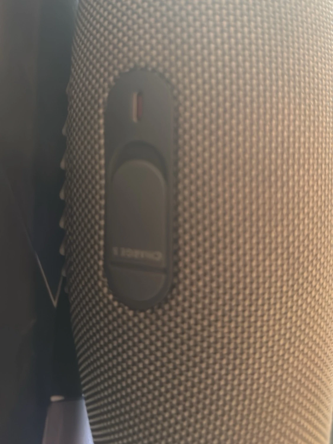 Grå JBL bärbar högtalare