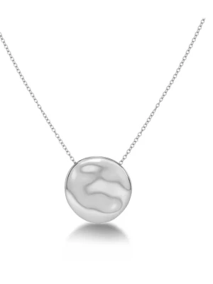 Edblad Flowy necklace Nytt - Halsband Edblad Flowy i Steel.  Kedjan är varierbar 42-45 cm i längd. Hänget är 15 mm. Nytt oanvänt. Nypris 399kr.