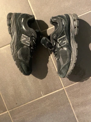 New balance 2002r - New balance 2002r. Jag betalade 170 euro för skorna. Fråga vad som helst. 