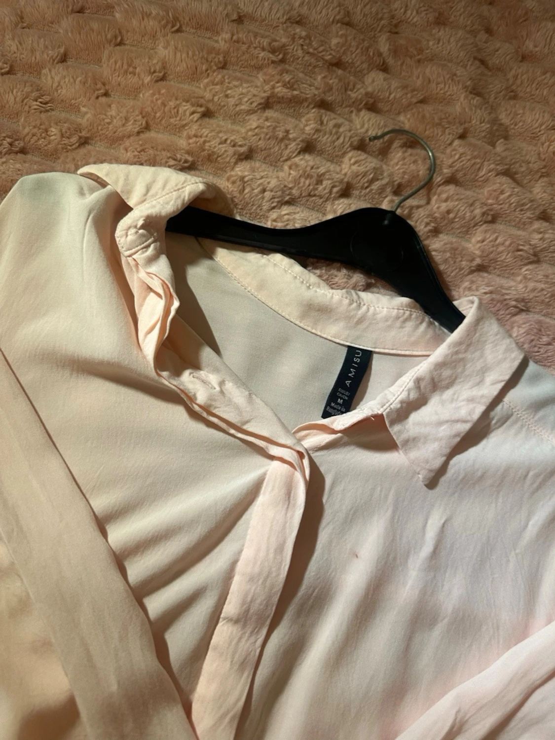 Ljusrosa blus med krage - 1