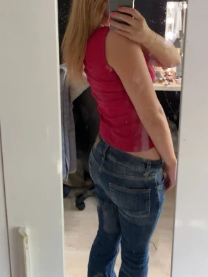 Zara topp  - Säljer denna fina top från Zara i storlek S