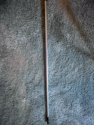Tenseiskaft med Golf Pride grepp - Säljer ett Tensei CK series skaft. Inga fel på skaftet, utan behöver det bara inte längre. På skaftet sitter det redan ett golf Pride grepp. Kostar runt 2k nytt.