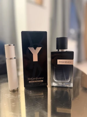 YSL 30ML - YSL 30ML i travel flaska.