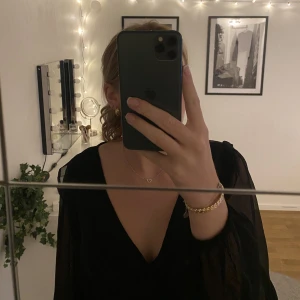 Blus - Säljer min jättesöta blus från bikbok. Storlek M. Köptes i våras. ❤️❤️