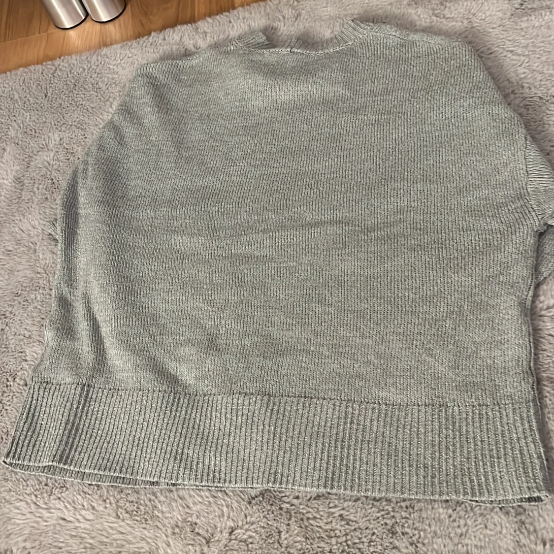 Grå tröja - 91