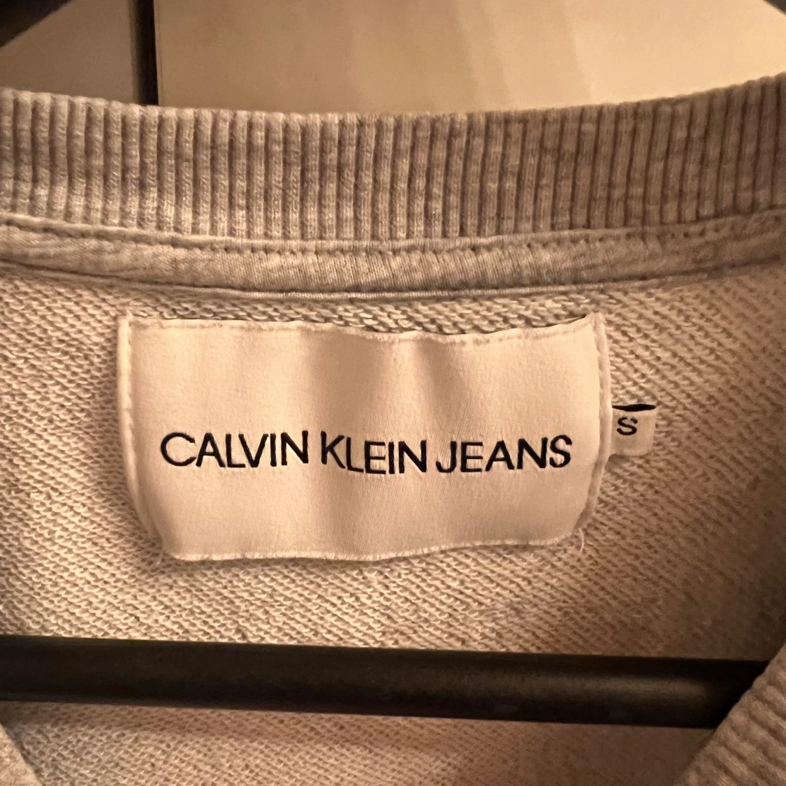 Grå tröja, Calvin Klein - 90